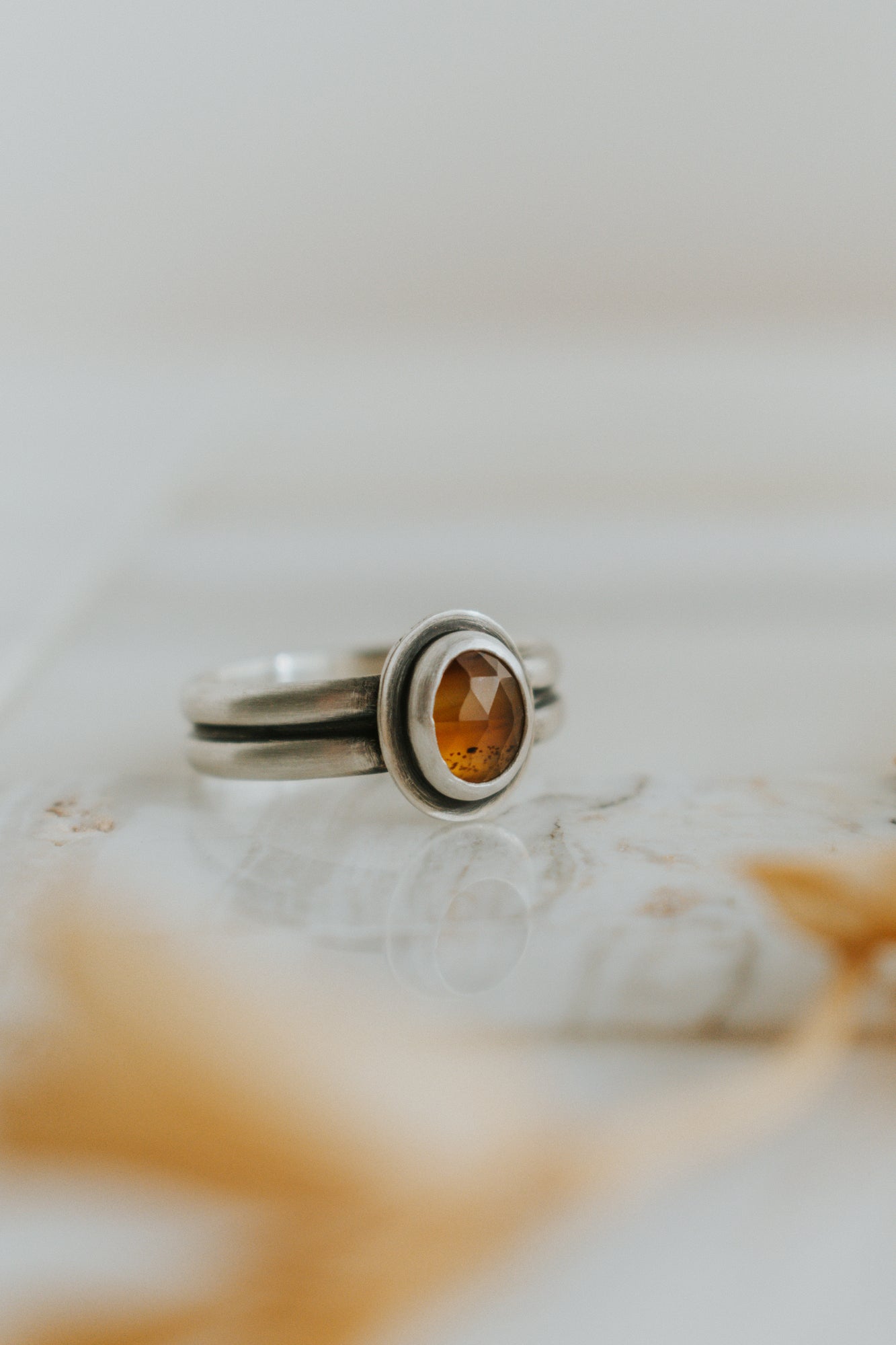 Dainty Montana Agate Ring B - Size 9
