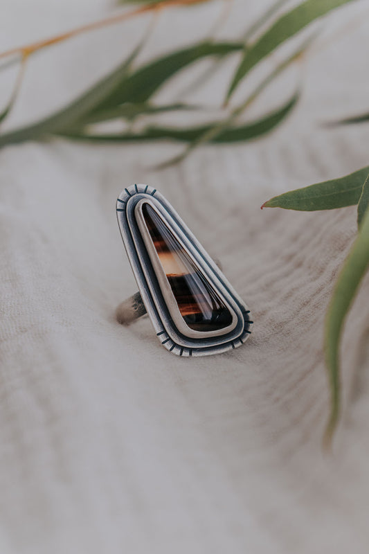 Tall Triangle Montana Agate Ring - Size 7