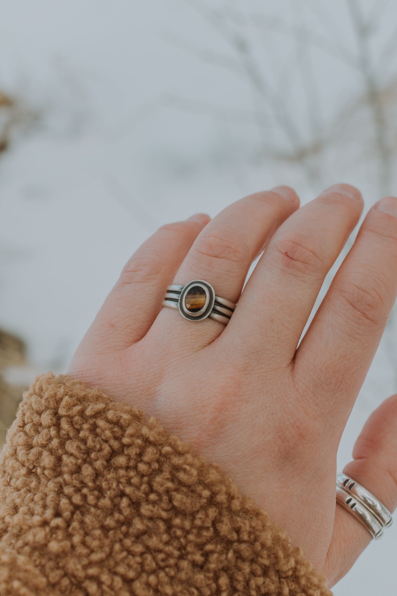 Dainty Montana Agate Ring C - Size 9