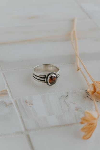 Dainty Montana Agate Ring C - Size 9